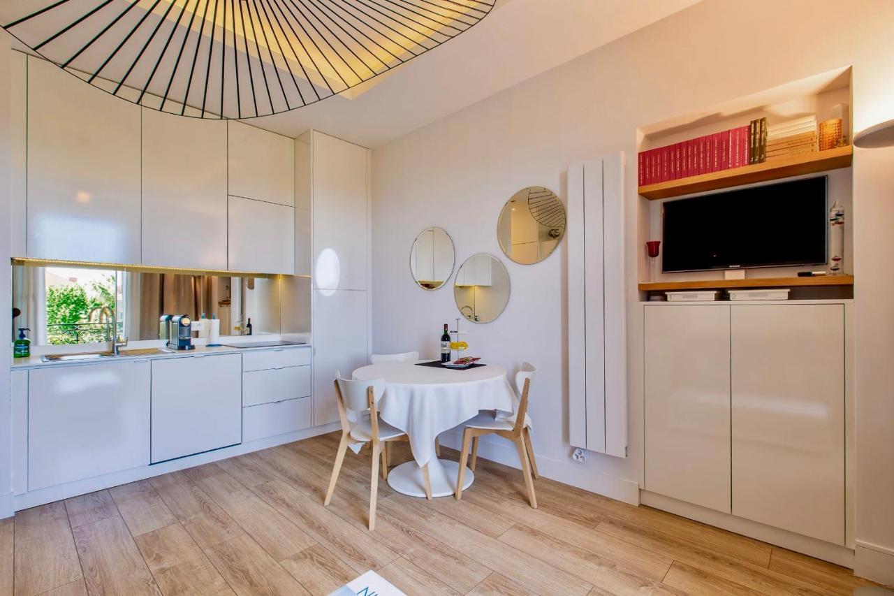 Grand H -F2, Face Vieux- Nice, Terrasse, Ascenseur, Climatisation, Terrace - Nice City Center Экстерьер фото
